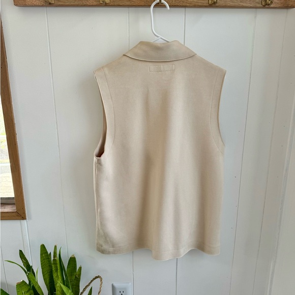 Zara Beige Button-Up Vest - Picture 2 of 2